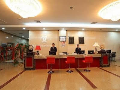 Super 8 Hotel Weifang Sheng Li Lu Hong Ye Exterior photo